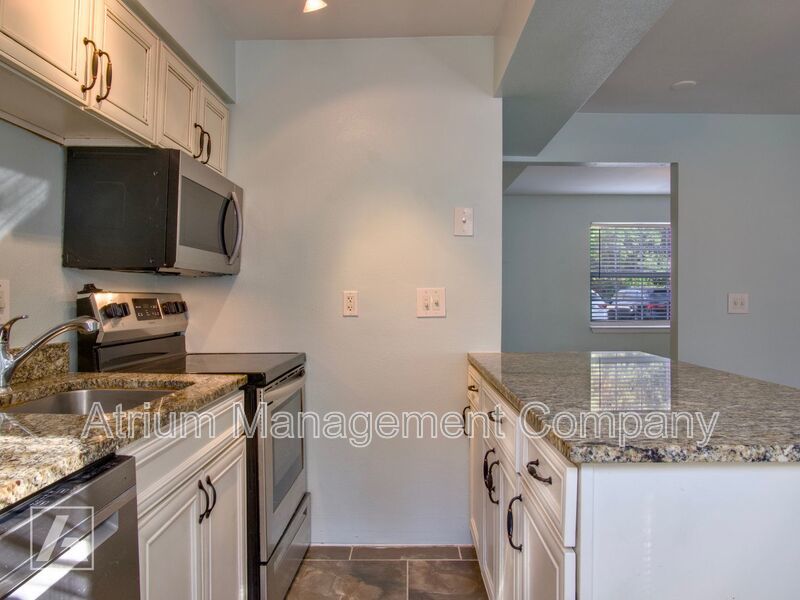 Highland Flats: Rare Find in the Heart of Orlando property image