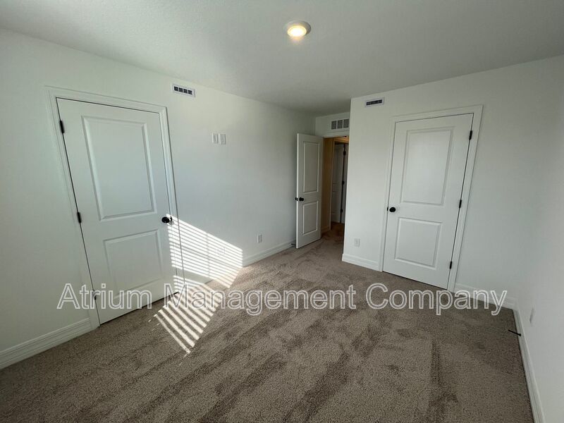 Just Built in Winter Garden! Stunning 3BR Townhome with Designer Layout property image