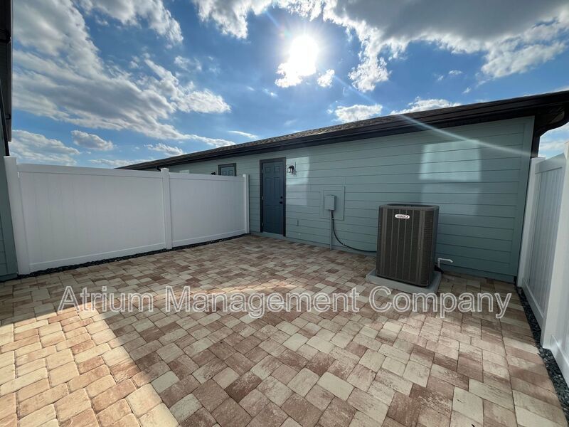 Just Built in Winter Garden! Stunning 3BR Townhome with Designer Layout property image