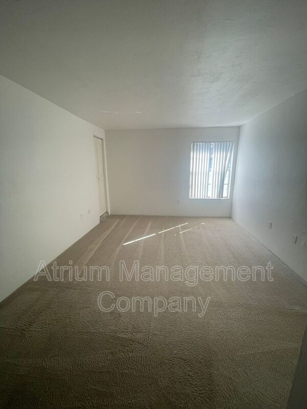 spacious 1 bedroom, 1 bathroom property image
