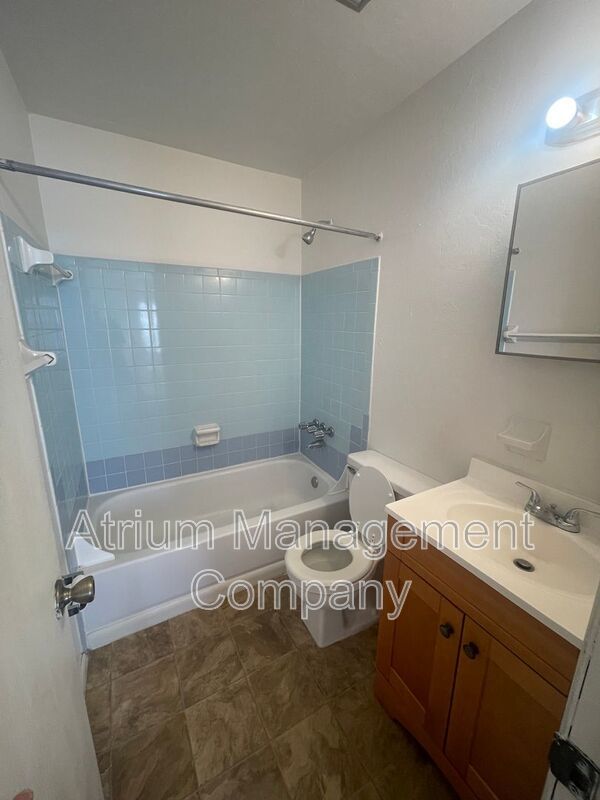 spacious 1 bedroom, 1 bathroom property image
