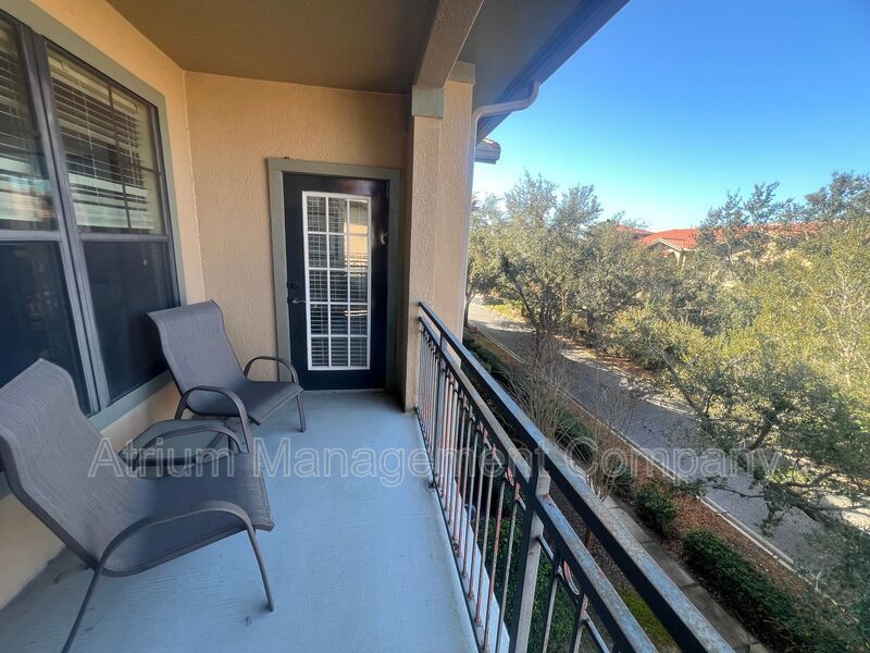 Spacious 3 bedroom Condo with Resort-Style Living! property image