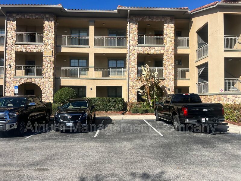 Spacious 3 bedroom Condo with Resort-Style Living! property image