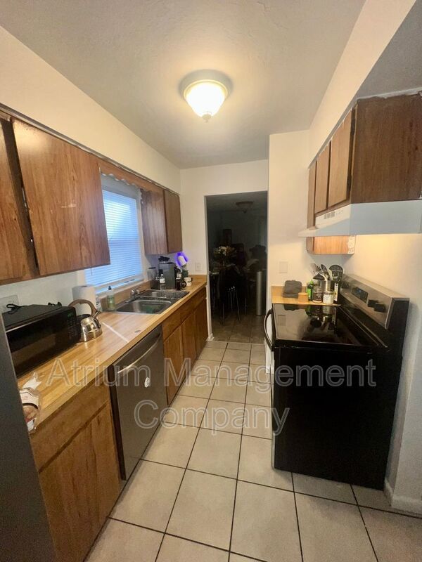 Two bedroom 1 bath property image