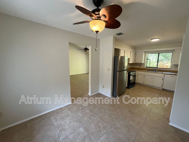 Welcome Home to 805 Buckie Drive: Modern Comfort in a Prime Cul-de-Sac Location property image