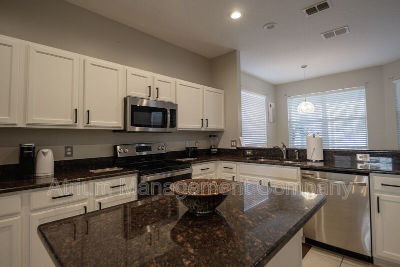 Golf Course Front 5BR Pool Home Near Disney | Resort-Style Living in Highlands Reserve property image