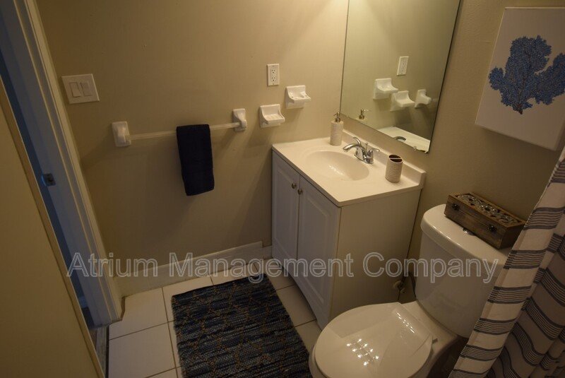 Charming Updated 2 Bed 1 Bath Apartment for Rent in Orlando, FL! property image