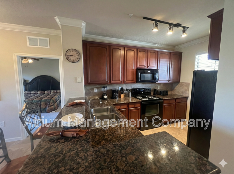 Spacious 3 bedroom Condo with Resort-Style Living! property image