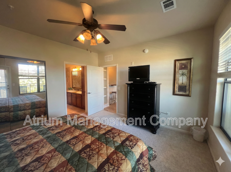Spacious 3 bedroom Condo with Resort-Style Living! property image
