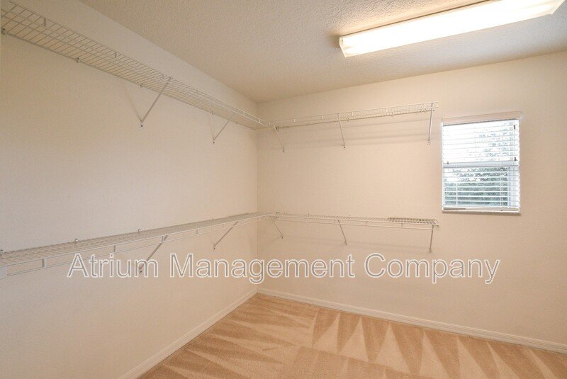 Amazing 4 Bed 2.5 Bath Home For Rent in Orlando, FL! property image