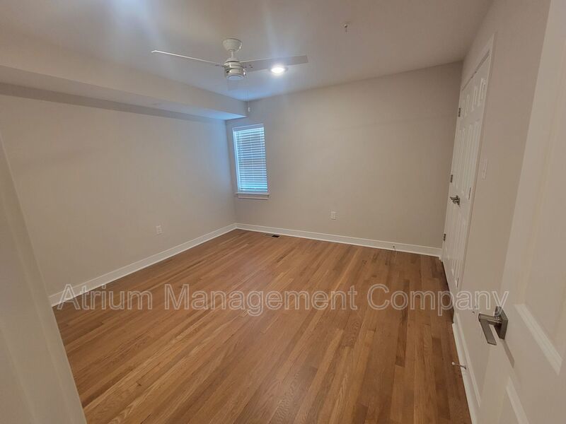 1111 N Thompson St Apt 103 property image