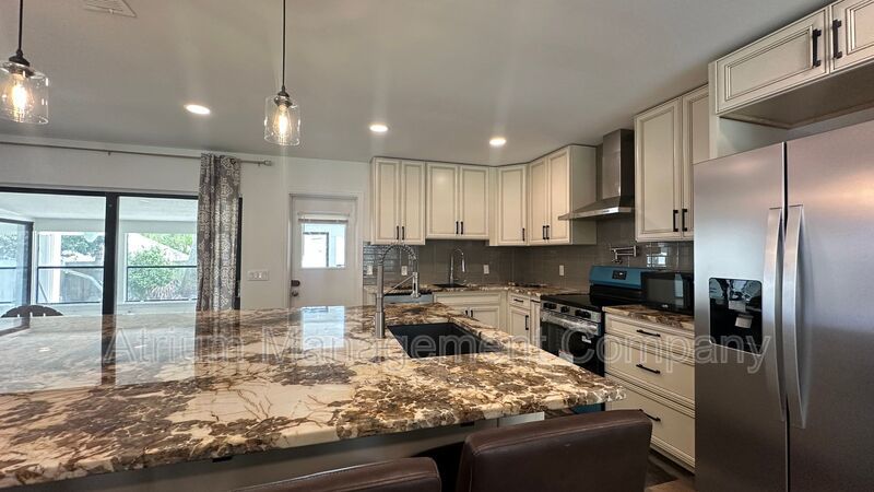 Move-In Ready 3/2 with Garage, Modern Finishes & No HOA property image