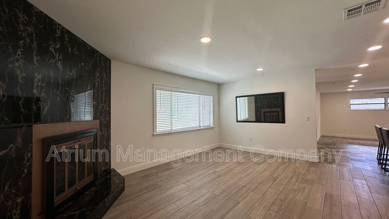 Move-In Ready 3/2 with Garage, Modern Finishes & No HOA property image