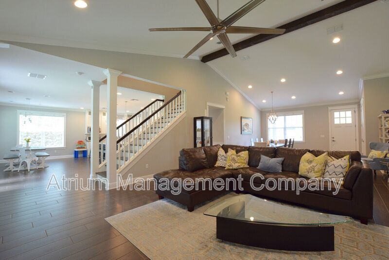 Immaculate 3 Bedroom 2.5 Bathroom w/ Bonus Gated Home! property image