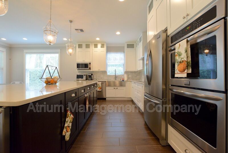 Immaculate 3 Bedroom 2.5 Bathroom w/ Bonus Gated Home! property image