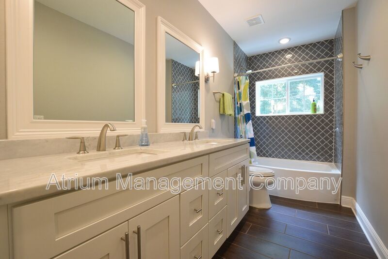 Immaculate 3 Bedroom 2.5 Bathroom w/ Bonus Gated Home! property image