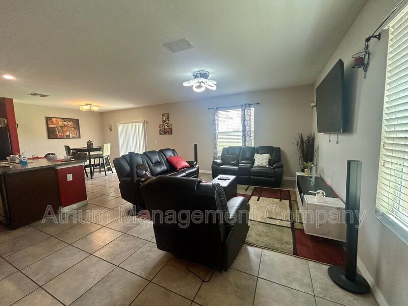 Beautiful 4-Bedroom Home for Rent in Wimauma, FL – Exceptional Value and Amenities property image