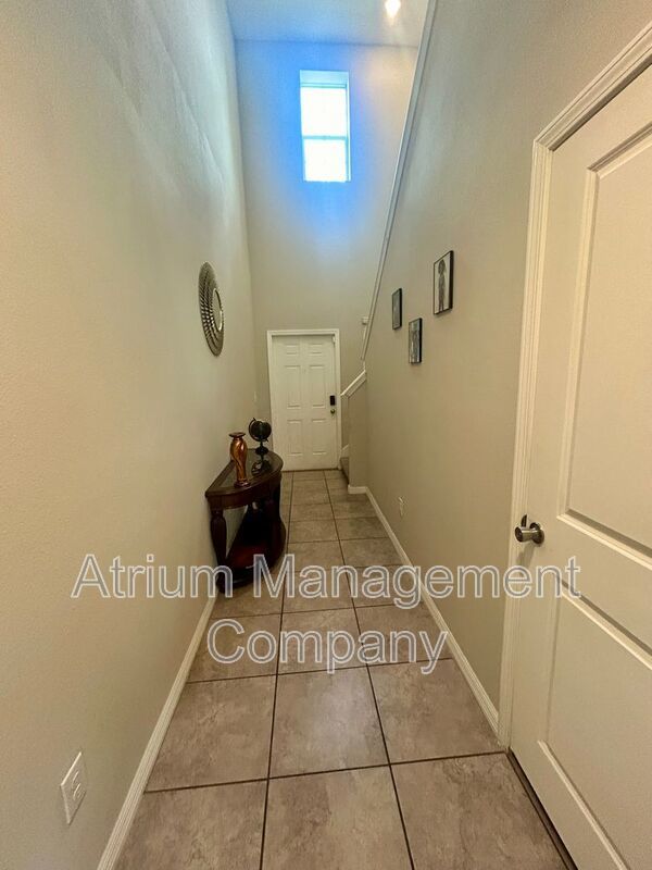 Beautiful 4-Bedroom Home for Rent in Wimauma, FL – Exceptional Value and Amenities property image