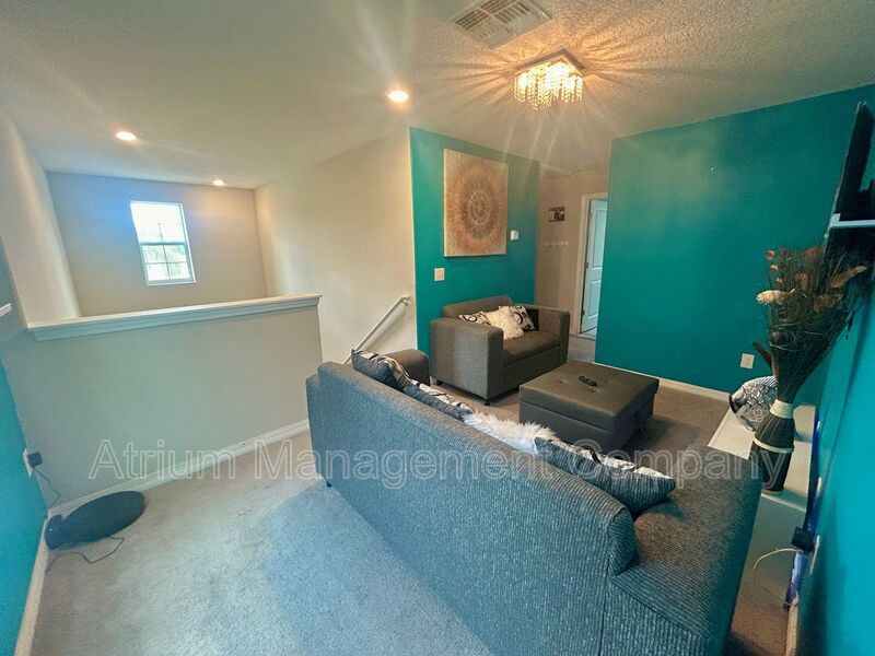 Beautiful 4-Bedroom Home for Rent in Wimauma, FL – Exceptional Value and Amenities property image