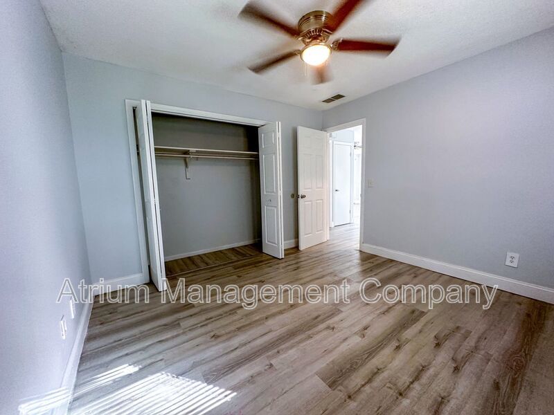 Fully Fenced Privacy in Orlando – Stylish 2 bedroom Near Theme Parks and Beaches! property image