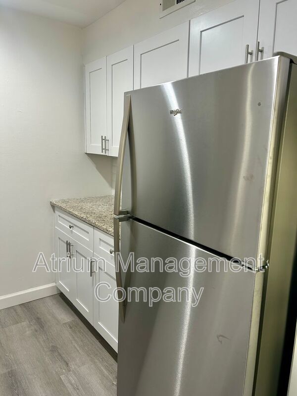Charming UPDATED 2 Bed 1 Bath Apartment for Rent in Orlando, FL! HALF OFF FIRST MONTHS RENT!!!! property image