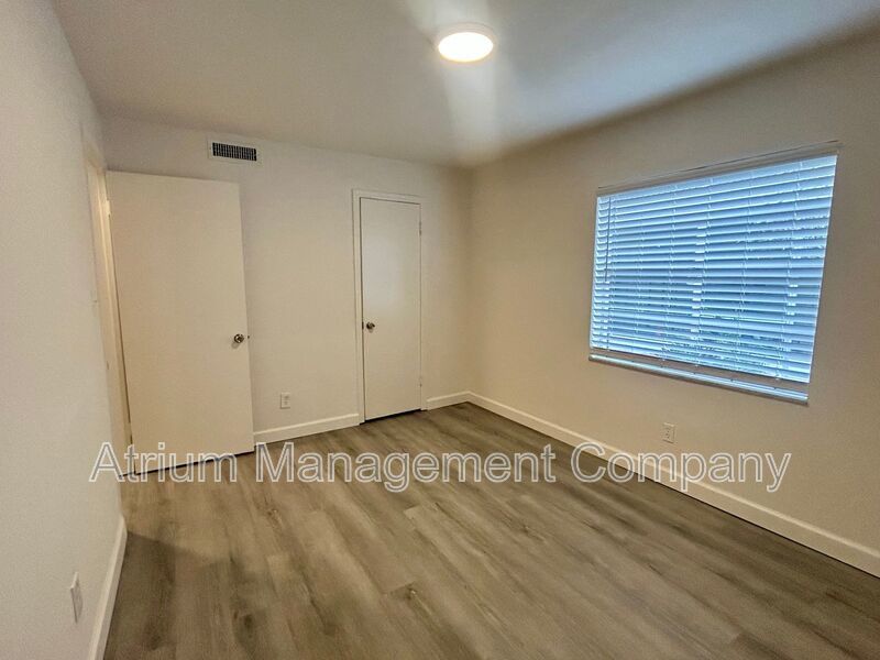 Charming UPDATED 2 Bed 1 Bath Apartment for Rent in Orlando, FL! HALF OFF FIRST MONTHS RENT!!!! property image