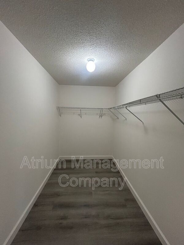 Charming UPDATED 2 Bed 1 Bath Apartment for Rent in Orlando, FL! HALF OFF FIRST MONTHS RENT!!!! property image