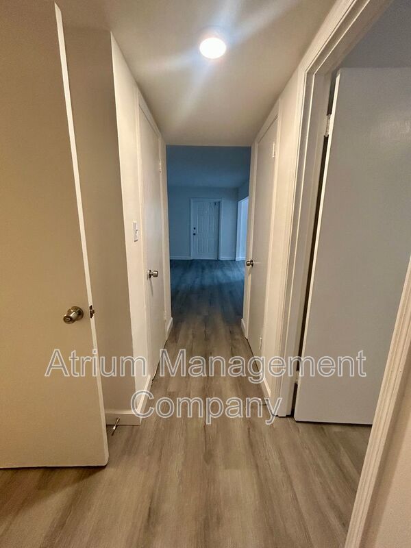Charming UPDATED 2 Bed 1 Bath Apartment for Rent in Orlando, FL! HALF OFF FIRST MONTHS RENT!!!! property image