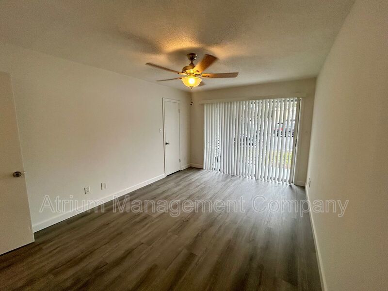 Charming UPDATED 2 Bed 1 Bath Apartment for Rent in Orlando, FL! HALF OFF FIRST MONTHS RENT!!!! property image