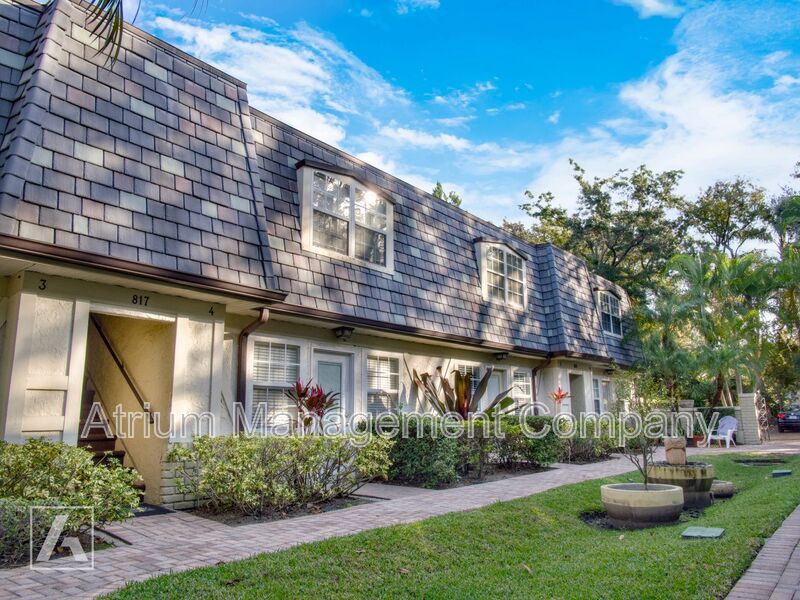 Renovated 1-Bedroom Apartment for Rent in Downtown Orlando | Highland Flats property image