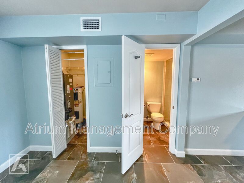 Renovated 1-Bedroom Apartment for Rent in Downtown Orlando | Highland Flats property image