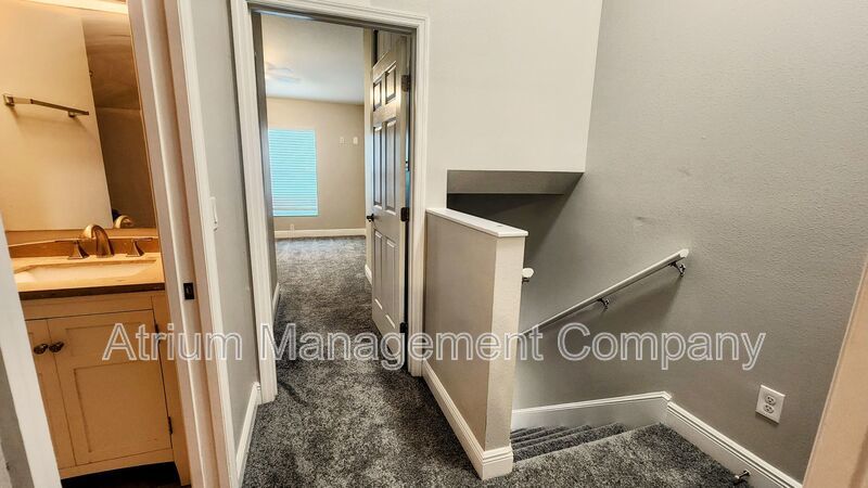Spacious 2-Bed, 2.5-Bath Townhome in Belleview property image