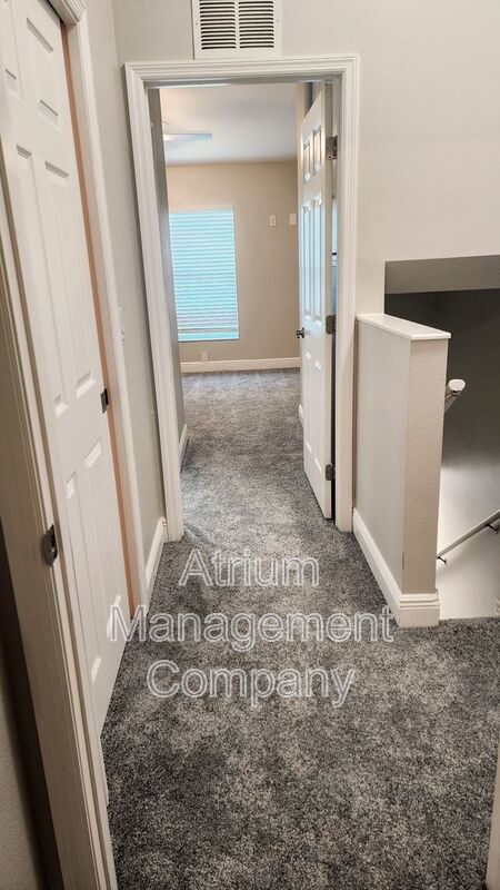 Spacious 2-Bed, 2.5-Bath Townhome in Belleview property image