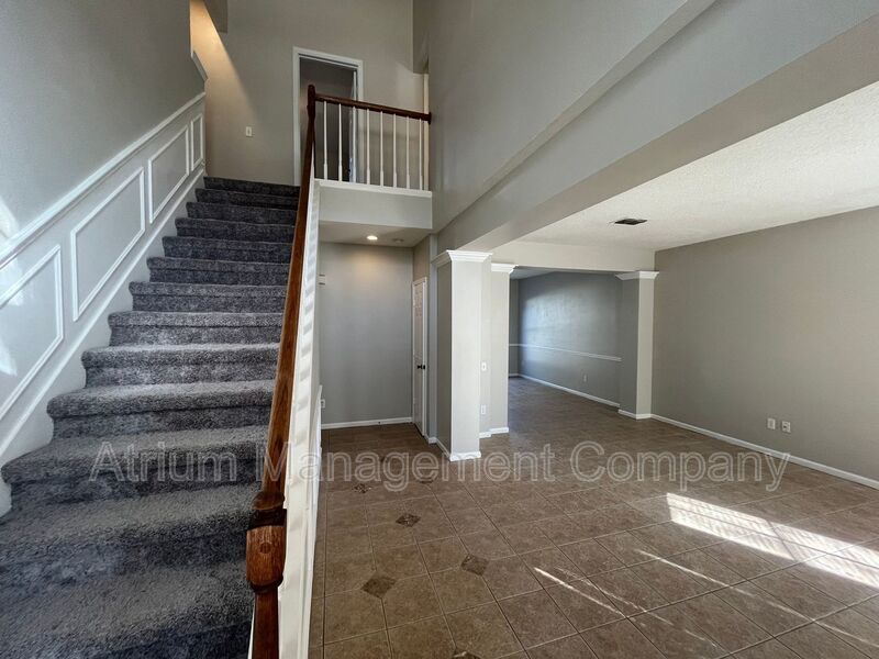 Beautiful 4 Bed 2.5 Bath Pool Home for Rent in Lake Mary, FL ! property image