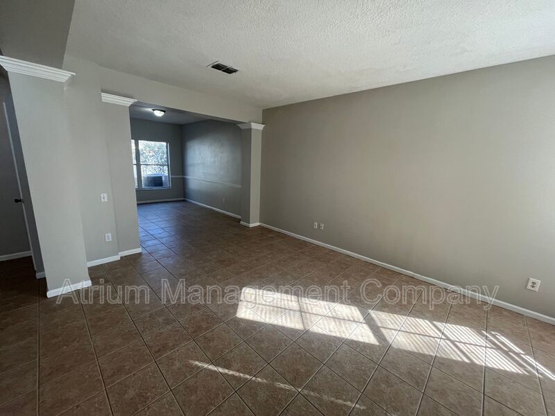 Beautiful 4 Bed 2.5 Bath Pool Home for Rent in Lake Mary, FL ! property image