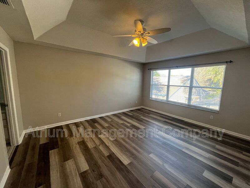Beautiful 4 Bed 2.5 Bath Pool Home for Rent in Lake Mary, FL ! property image