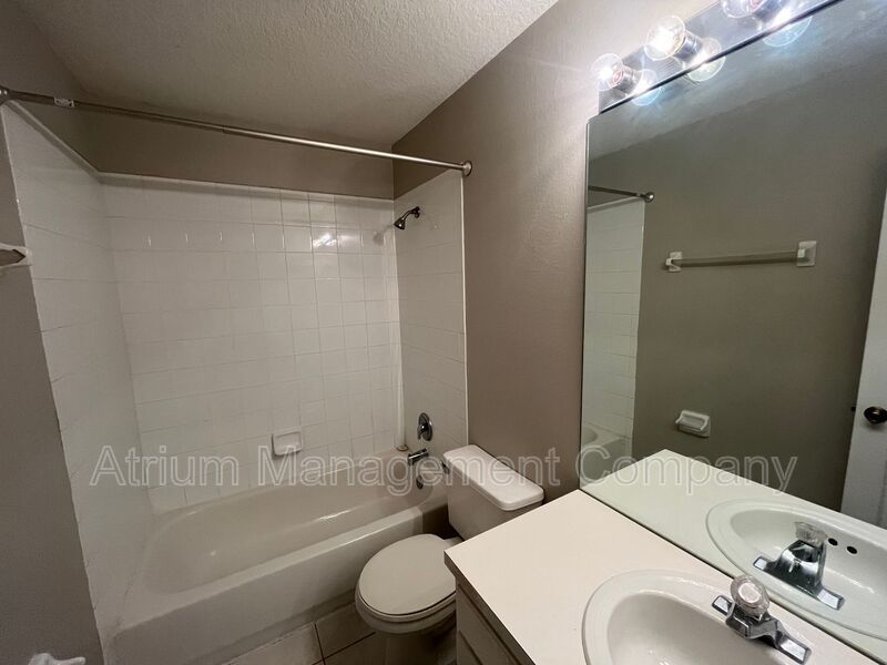 Beautiful 4 Bed 2.5 Bath Pool Home for Rent in Lake Mary, FL ! property image