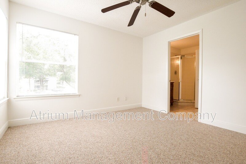 Welcome Home! Bright 2 Bed/2 Bath Condo in Gated Regency Park property image