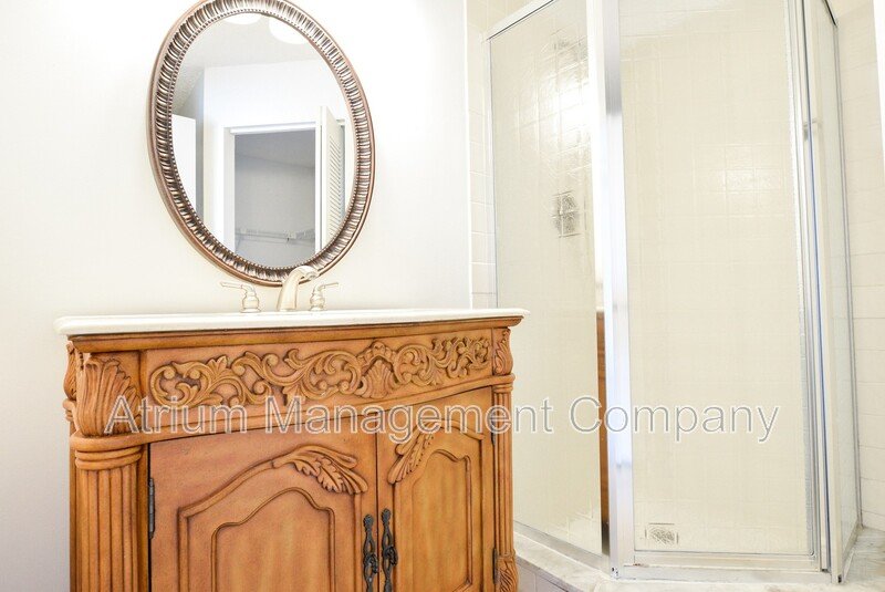 Welcome Home! Bright 2 Bed/2 Bath Condo in Gated Regency Park property image