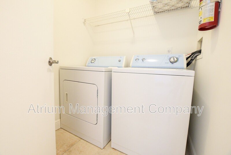 Welcome Home! Bright 2 Bed/2 Bath Condo in Gated Regency Park property image