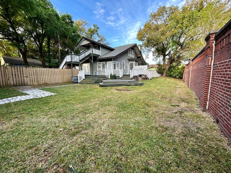 Modern Tampa Studio | Easy Living with Internet & Utilities Included property image