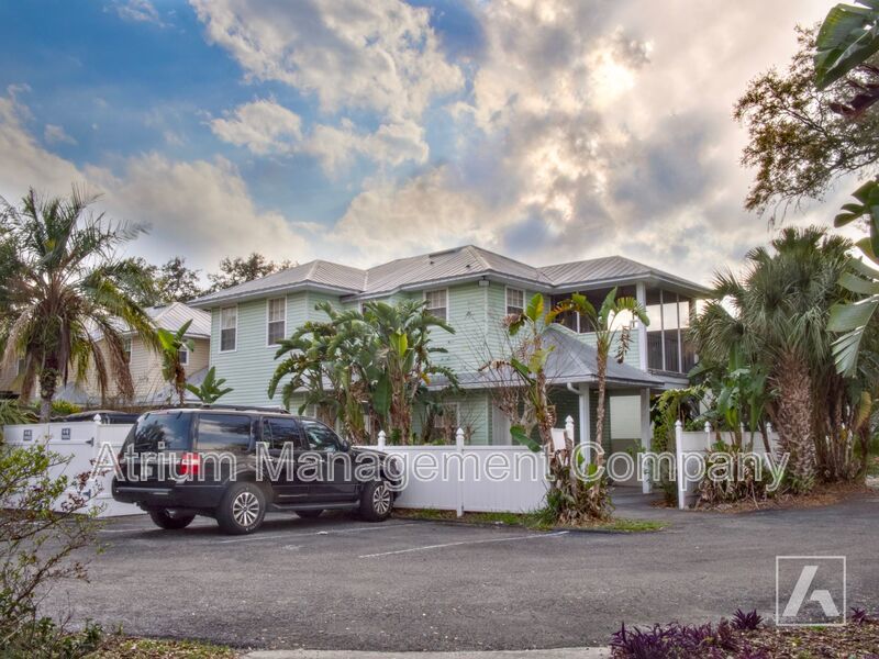 Beautiful 1/1 at The Roberson  - ONE MONTH FREE!!!!! property image