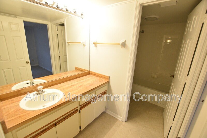 Stunning and Spacious 2 Bed Apartment in Lake Eola Heights property image