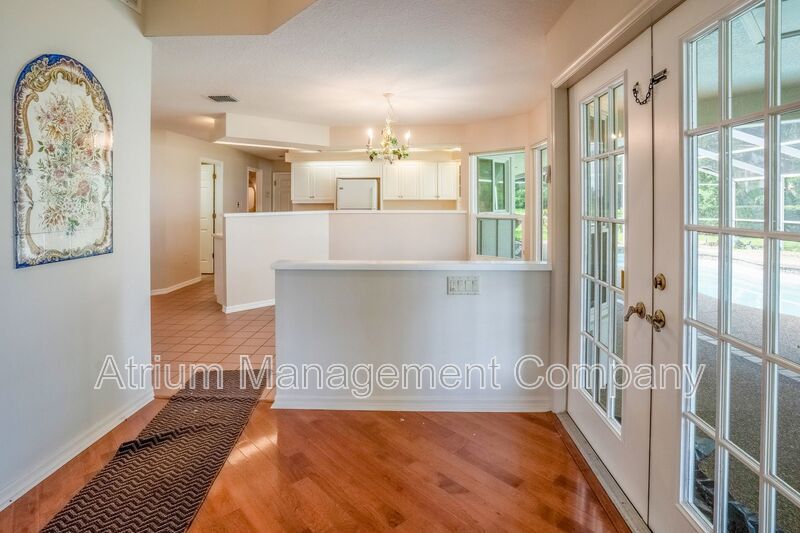 Stunning 3-Bedroom, 3-Bathroom Lakeside Home in Mount Dora with Private Pool & Lakefront Living property image