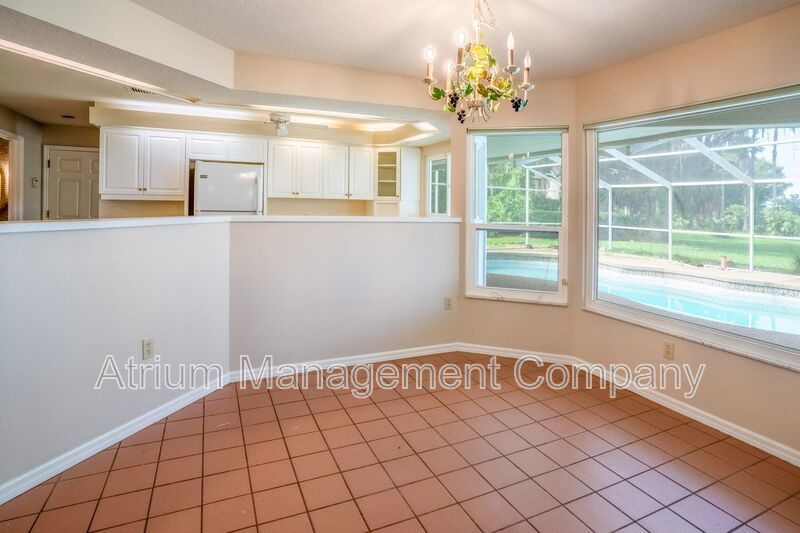 Stunning 3-Bedroom, 3-Bathroom Lakeside Home in Mount Dora with Private Pool & Lakefront Living property image