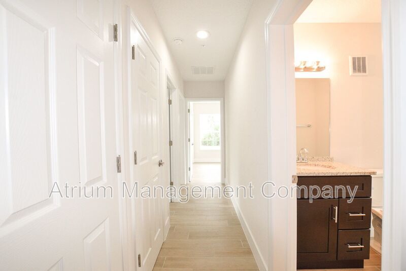 6 weeks free: Modern 3 Bedroom 2 Bathroom For Rent in Orlando, FL!!! property image