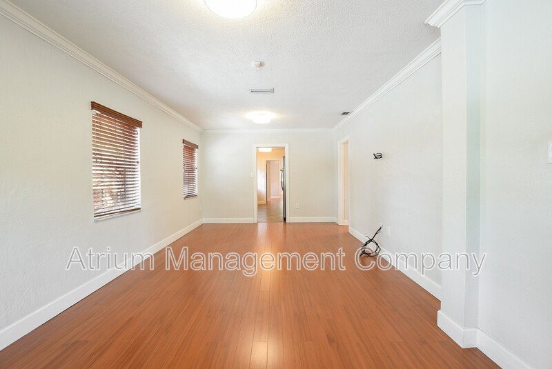 Charming 4/2 Colonial Town North Home with Oversized Fenced Yard property image