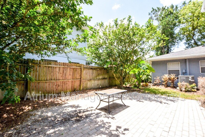 Charming 4/2 Colonial Town North Home with Oversized Fenced Yard property image