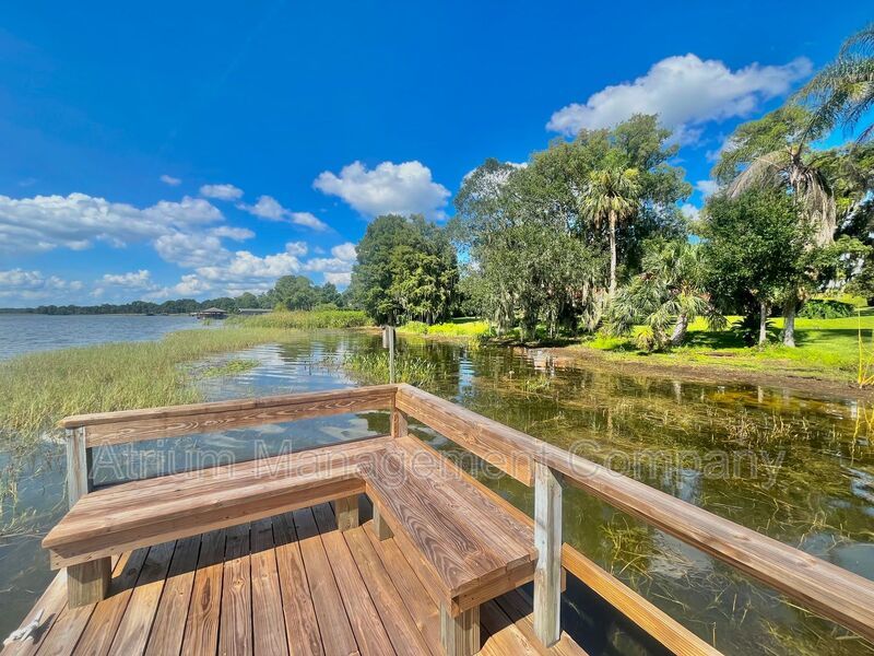 Stunning 3-Bedroom, 3-Bathroom Lakeside Home in Mount Dora with Private Pool & Lakefront Living property image
