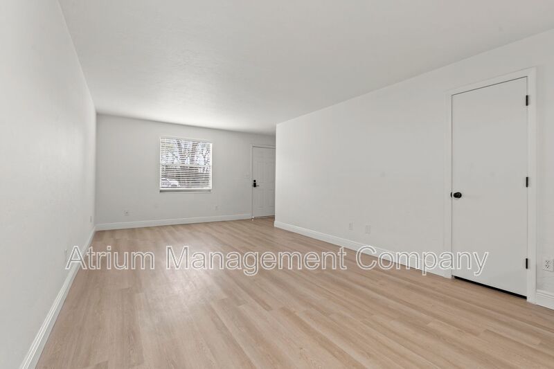 Get 1 Free Month's Rent! Move In READY! 2 Bedroom 1 Bathroom Townhome property image